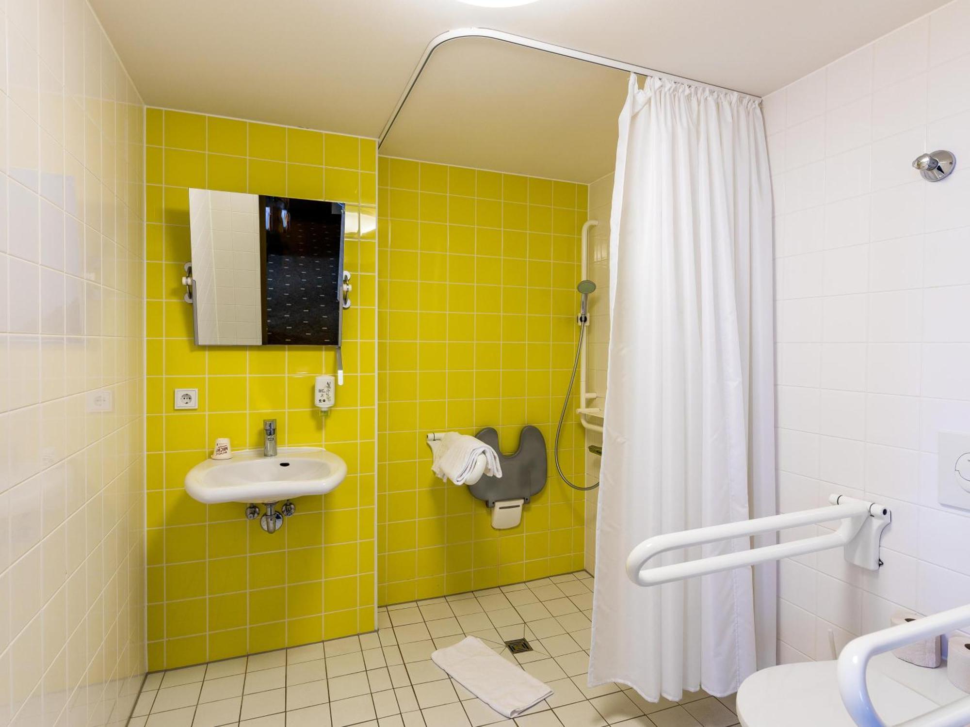 B&B Hotel Duesseldorf-Mitte Luaran gambar