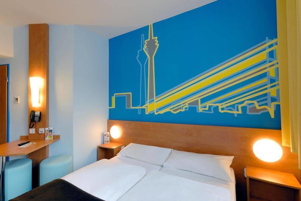B&B Hotel Duesseldorf-Mitte Luaran gambar